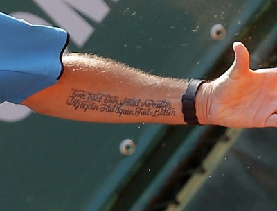 Wawrinka's tatoo (AP Photo/Lionel Cironneau)