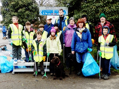 Thame Scouts with their collective rubbish after Thame Tidy Day 2013