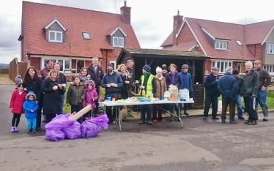 Thame_tidy_group2016 (500x313)